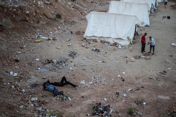Desmantelan el campamento de refugiados de Quíos
