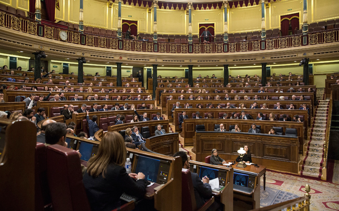 Acuerdo constitucional para recuperar la legalidad en Cataluña