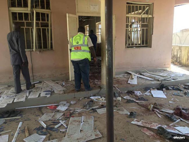 Al menos cincuenta muertos en un atentado en una mezquita de Nigeria
