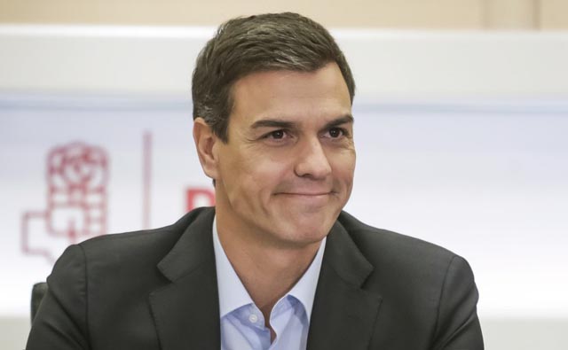 Pedro Sánchez: “El PSOE es la única fuerza que puede ganar a la derecha bicéfala”