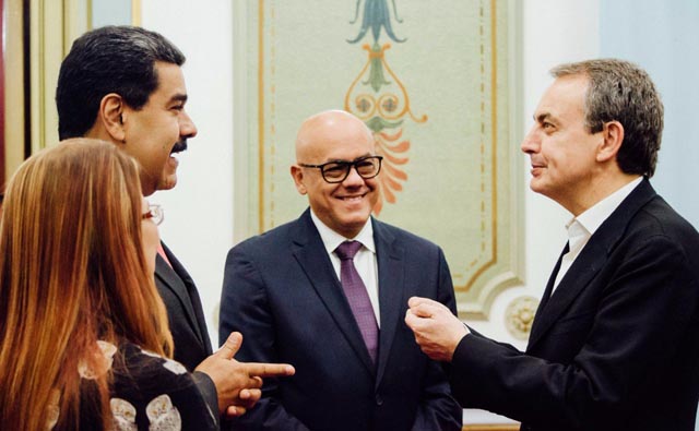 Maduro recibe a Zapatero