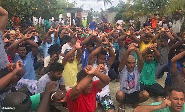 Australia abandona a los refugiados de la Isla de Manus