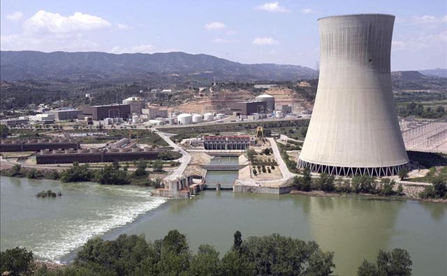 Castilla y León impone un impuesto a los residuos nucleares de Garoña