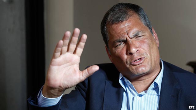 Correa dice que ya no hay democracia en Ecuador