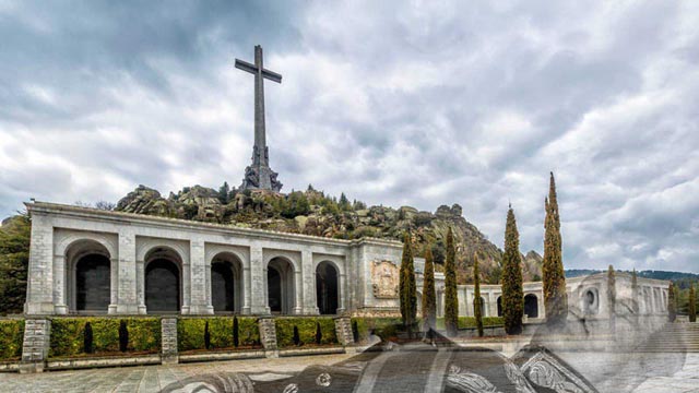 El Gobierno inicia los trámites para trasladar los restos de Franco