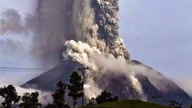El volcán de Fuego en Guatemala sepulta a decenas de personas