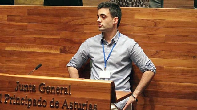 El responsable de las Juventudes de Ciudadanos de Asturias propone ilegalizar el PSOE
