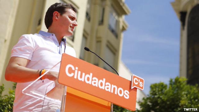 Albert Rivera amenaza al PSOE de Andalucía