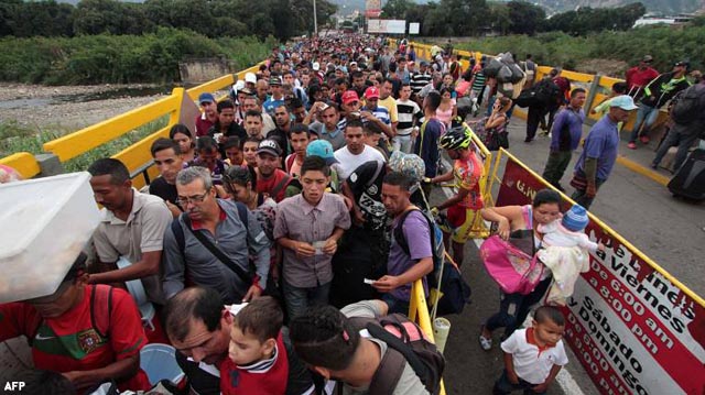 Más de una decena de países aceptan venezolanos con el pasaporte caducado