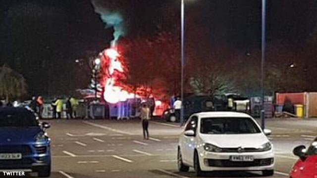 El accidente del helicóptero del dueño del Leicester conmociona Inglaterra
