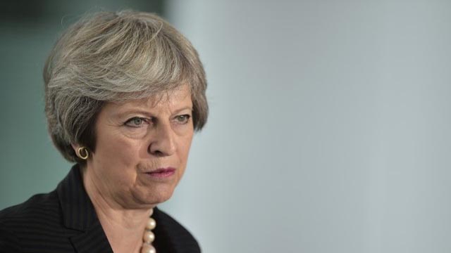 El acuerdo del ‘Brexit’ dinamita el gobierno de May y produce una crisis política en el Reino Unido