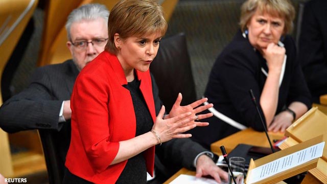 Sturgeon propone la independencia de Escocia tras el 'Brexit'