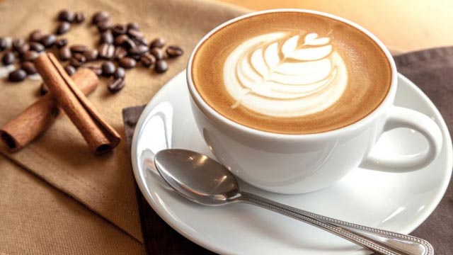 Tomar más café puede alargarnos la vida