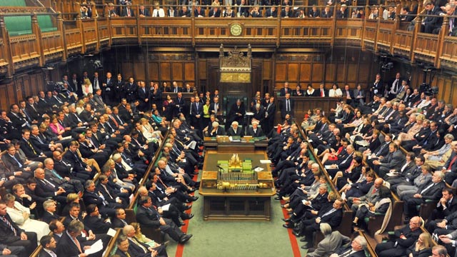 El Parlamento británico rechaza el Brexit propuesto por Theresa May