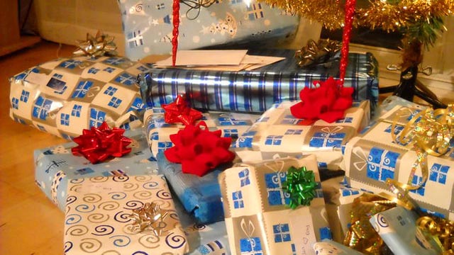 Los españoles se gastan en Reyes, y otros regalos de Navidad, 252 euros por persona