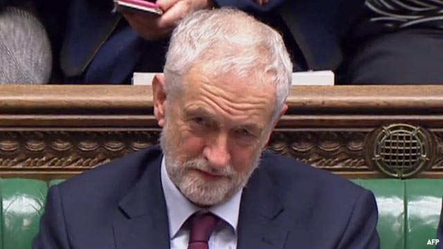 Más de setenta diputados se rebelan contra Corbyn a favor de un nuevo referéndum