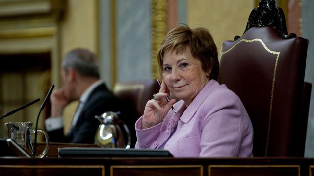 Celia Villalobos dice que se retira de la política