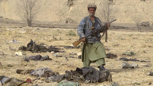 La incontable cifra de muertos en la guerra entre los talibán y las fuerzas armadas de Afganistán