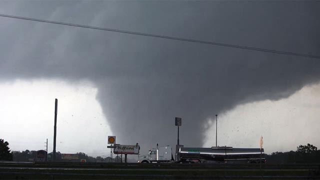 Un tornado deja más de veinte muertos en Alabama