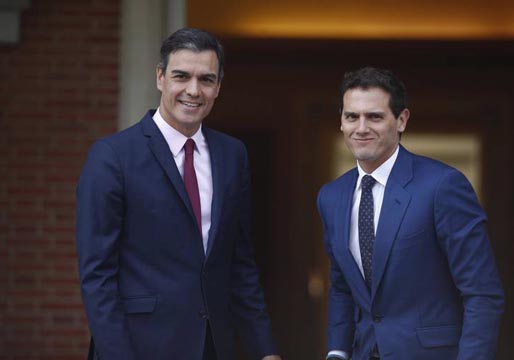 Rivera rechaza investir a Sánchez y le ofrece cuatro pactos de Estado