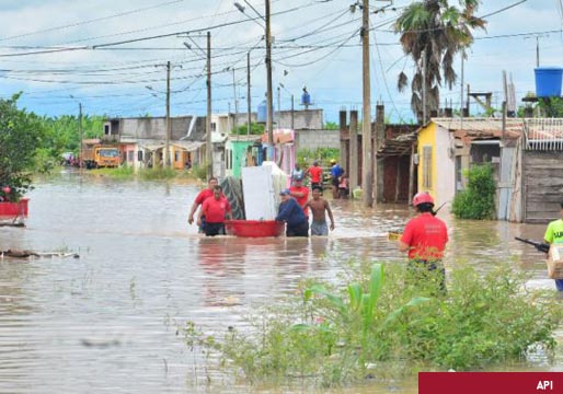 Cincuenta mil desplazados por las inundaciones de Paraguay