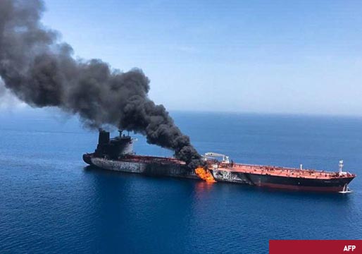 Numerosos ataques a petroleros en el Golfo de Omán