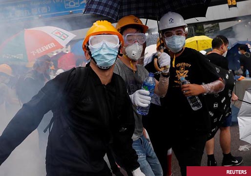 La violencia se instala en las calles de Hong-Kong