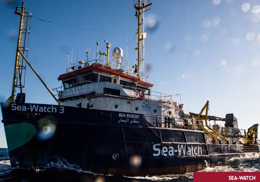 El ‘Sea-Watch 3’ entra en aguas italianas y emite una señal de emergencia
