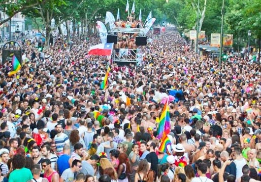 El Orgullo 2019 llena de color las ciudades de España en un ambiente reivindicativo contra la llegada de ultraderecha