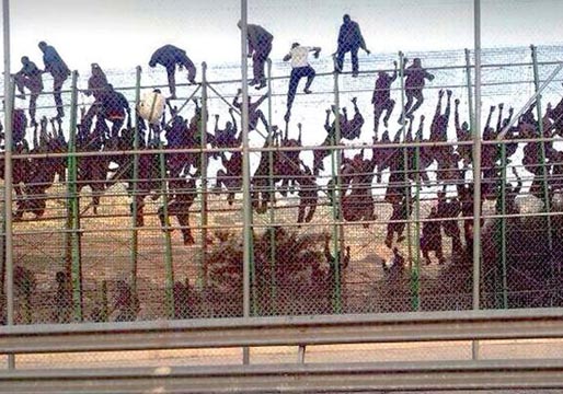 Salto masivo de inmigrantes en Melilla