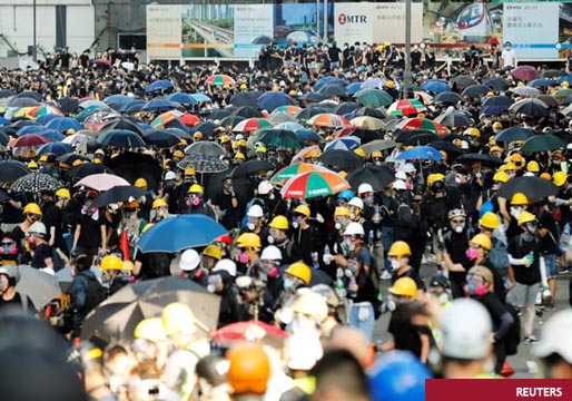 China amenaza a los manifestantes de Hong Kong