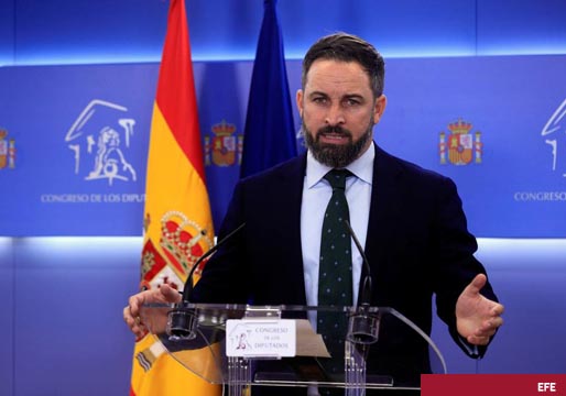 Abascal acusa al PSOE de “profanar tumbas”