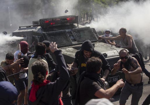 Se agrava la represión en Chile y se multiplican las protestas en las calles