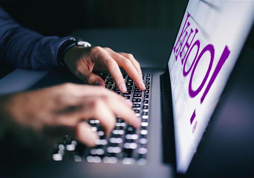 Un ex trabajador de Yahoo ‘hackeó’ y espió las cuentas de miles de usuarios
