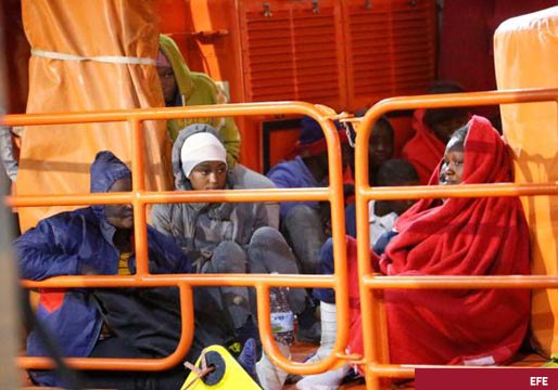 Inmigrantes atrapados en Chafarinas, trasladados a Melilla