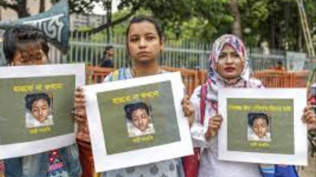 Condena a muerte para 17 personas de Bangladesh que quemaron viva a una menor por denunciar que la acosaban sexualmente