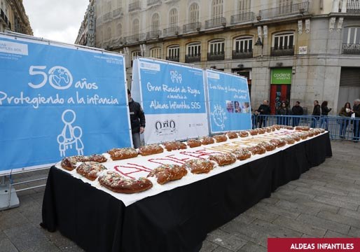 El Roscón de Reyes de Aldeas Infantiles SOS llega un año más a la Puerta del Sol