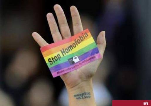 Arcópoli denuncia una agresión homófoba en Vallecas