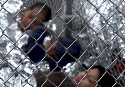 La Justicia libera a los menores inmigrantes encarcelados por Trump