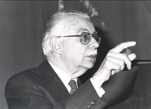Francisco López Estrada.