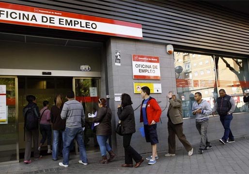 Sólo 68.000 cotizantes más en junio significa que la economía española está parada