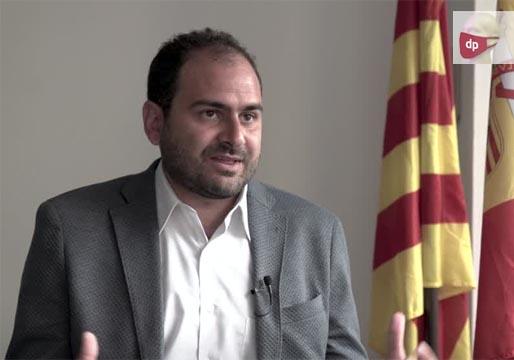 Sociedad Civil Catalana y miembros del PSC critican la exclusión del español en Cataluña