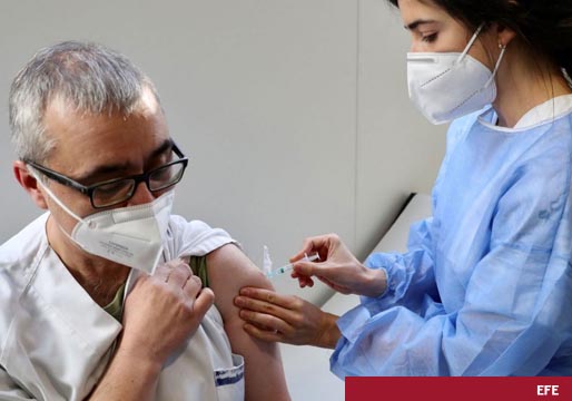 La Comunidad de Madrid pierde cientos de vacunas por no tener jeringuillas adecuadas
