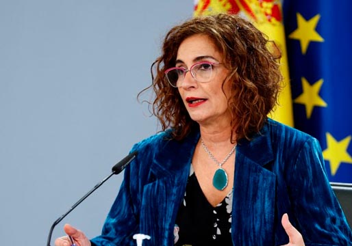María Jesús Montero dice que no se hablará de la subida del SMI hasta finales del 2021