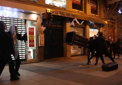 ¿Qué hace Pablo Echenique alentando los altercados de Madrid y Barcelona?