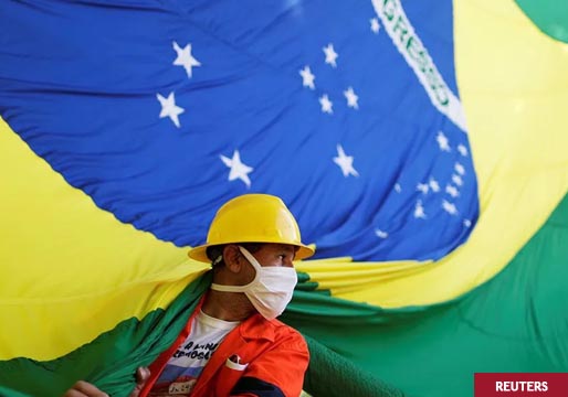 La relajación del gobierno brasileño provoca hasta ahora trescientos mil muertos