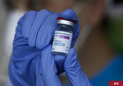 Los principales países de la UE, incluida España, suspenden el suministro de la vacuna de AstraZeneca