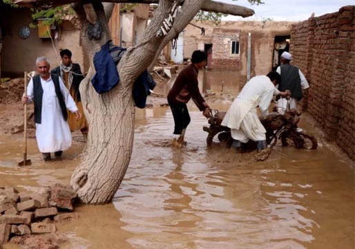 Decenas de muertos por las inundaciones en Afganistán
