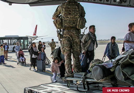 Avanzan las evacuaciones en Kabul