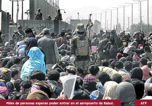Pánico en el aeropuerto de Kabul por la alarma de un ataque terrorista